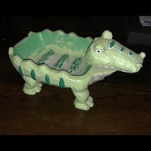2000s Alligator soap holder
